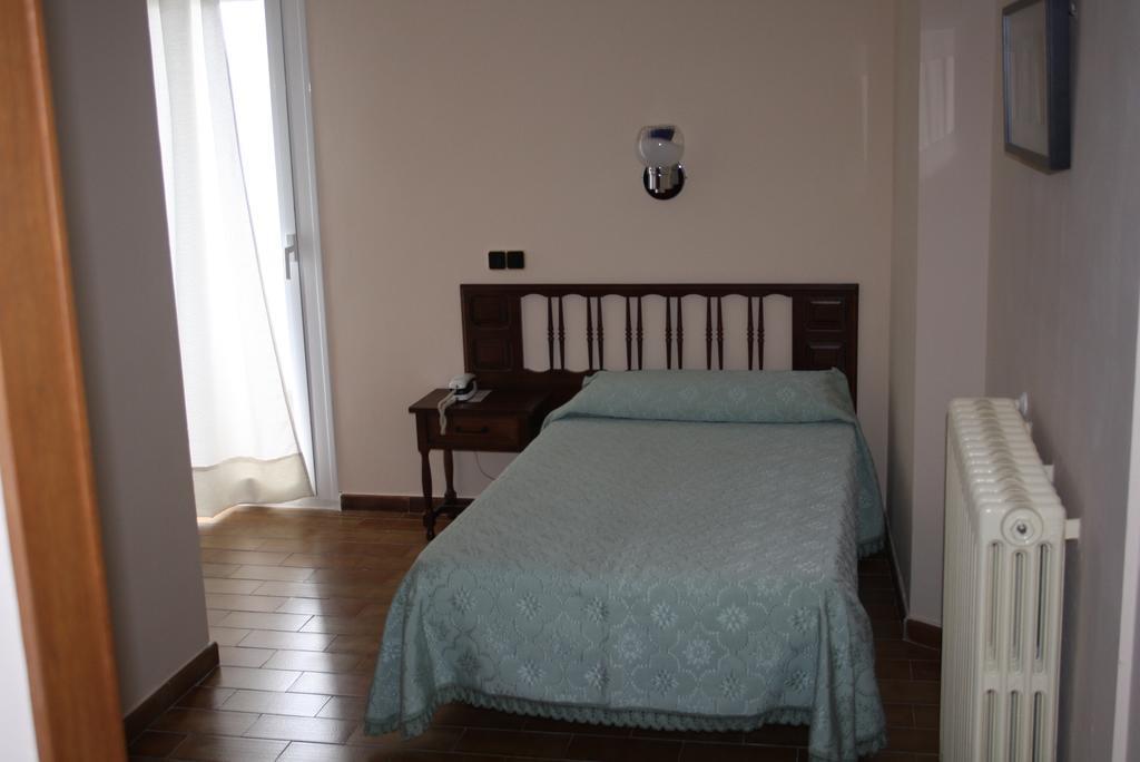 Hotel Mar De Aragon Caspe Kamer foto