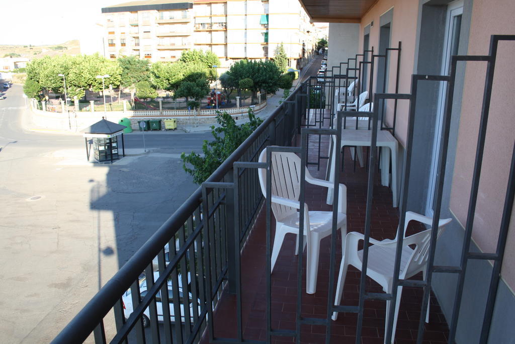Hotel Mar De Aragon Caspe Buitenkant foto