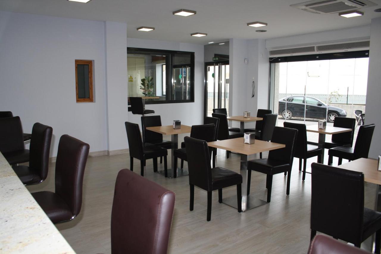 Hotel Mar De Aragon Caspe Buitenkant foto